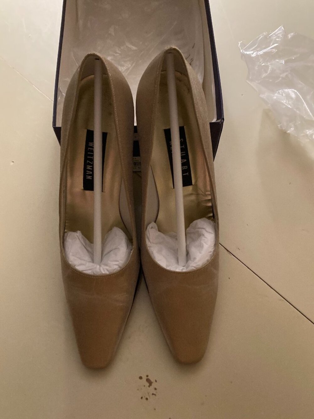 Stuart Weitzman gold heels - size 8